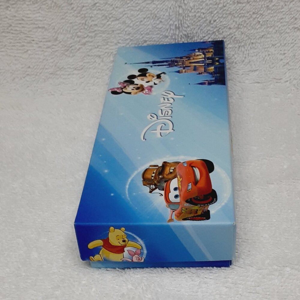 HOST PICK!! NEW Disney Girl's Wrist Watch - Picture 13 of 15